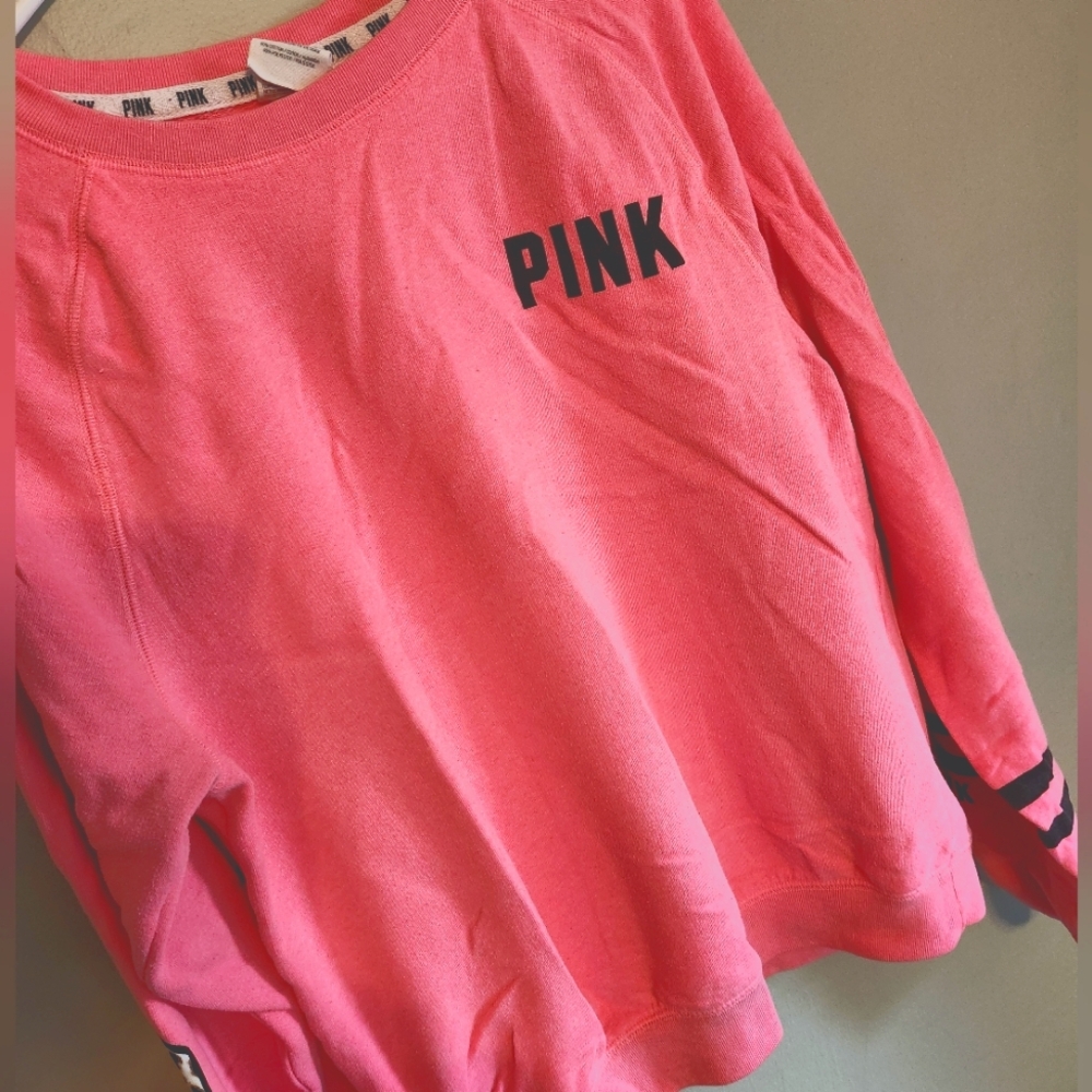 PINK Sweater sz. M